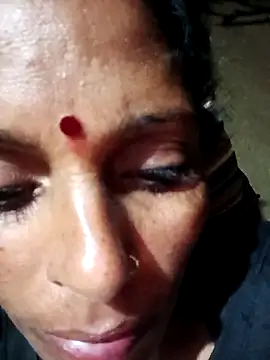 Snapshot of Suhana_pandit chatting on October 13, 11:40 pm Suhana pandit online show from October 13, 11:40 pm