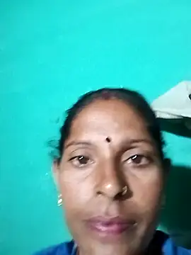 Snapshot of Suhana_pandit chatting on September 15, 10:50 pm Suhana pandit online show from September 15, 10:50 pm