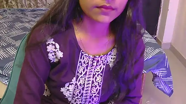 hoty-priya online show from June 19, 5:22 am