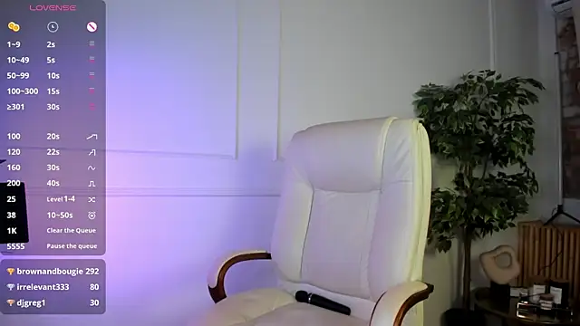 Blessed Molly online show from June 28, 12:23 pm