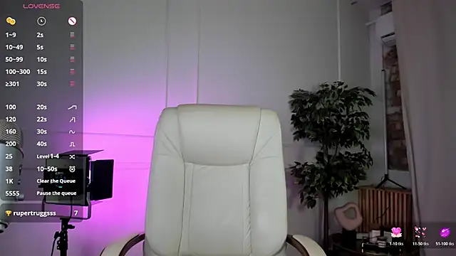 Blessed Molly online show from June 27, 7:09 am