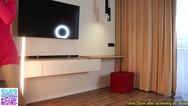 bunnyelfbri online show from September 14, 6:00 am