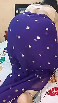 PRIYA 22 online show from July 26, 9:33 pm