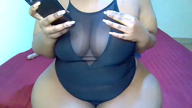 Snapshot of ThickByNature chatting on September 25, 1:59 am ThickByNature online show from September 25, 1:59 am