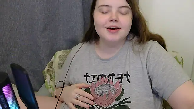 brattyprincessemma online show from November 4, 7:08 pm