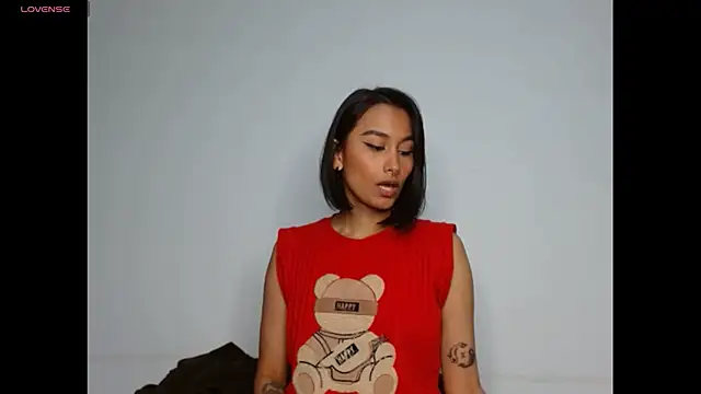 Gia Lee online show from March 12, 4:04 am