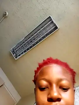 Freakysluttt online show from October 31, 4:47 am