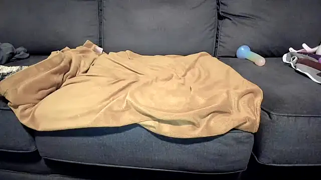 kinkykortney online show from February 3, 9:47 am