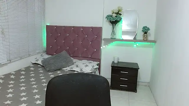 pixiefuckass online show from September 19, 1:10 pm