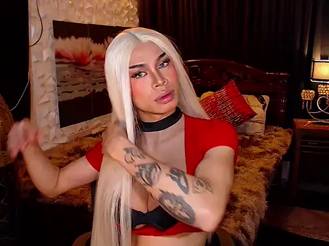 WILDROXIE online show from February 3, 11:29 pm