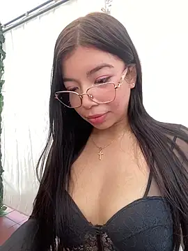 Maddy Piink online show from January 31, 8:18 pm