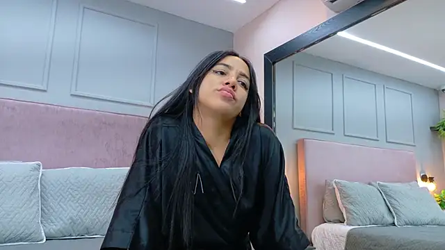 Camila Hill  online show from February 28, 5:23 pm