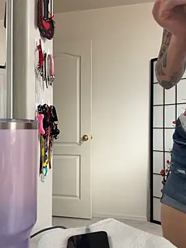 fantasyxwolf online show from February 5, 7:50 pm