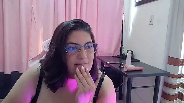 lina maria99 online show from January 31, 9:24 pm