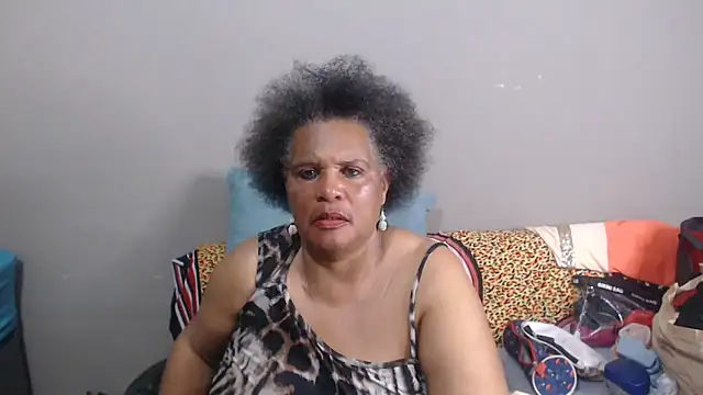 GrandBustyMelon online show from July 2, 5:13 am
