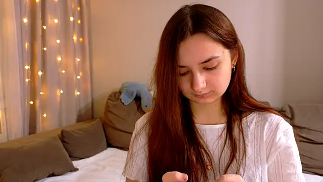 Lelia Vibe online show from December 19, 3:26 pm