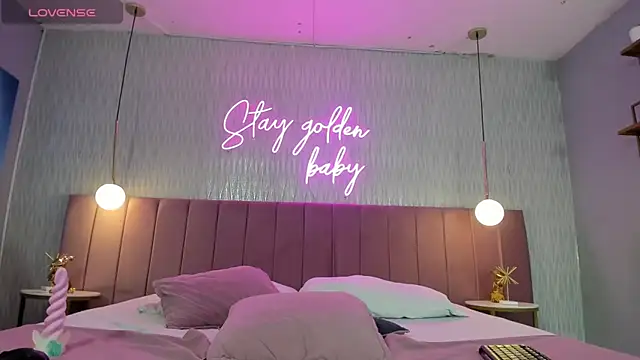 HANNA BASTIAN VC online show from November 7, 2:22 pm