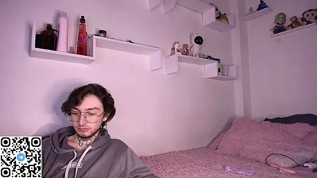 annyharriis online show from November 4, 11:54 pm