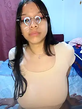 Iwarii online show from February 3, 6:40 am