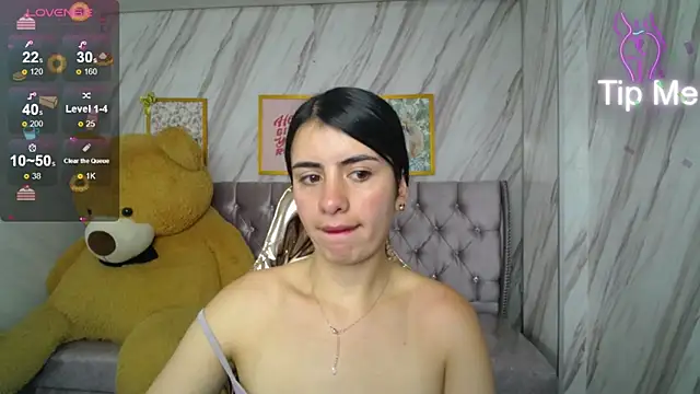 Snapshot of Eilyn_love_b chatting on September 22, 12:47 pm Eilyn love b online show from September 22, 12:47 pm