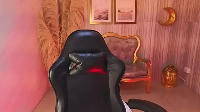 valkiria ardent s online show from November 19, 6:08 pm