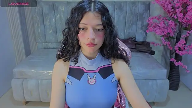 valkiria ardent s online show from June 13, 1:41 pm