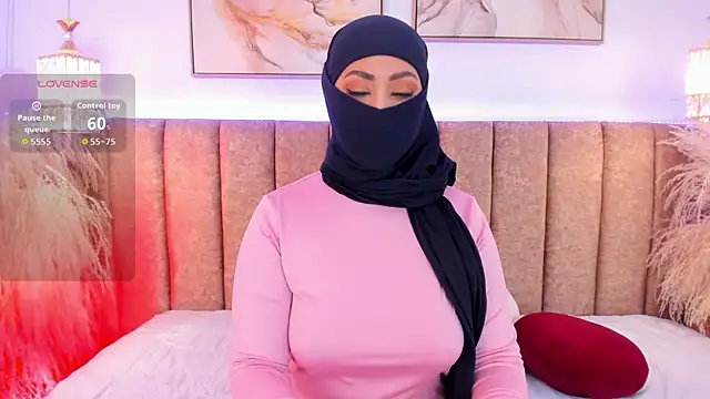 azza   online show from September 25, 12:15 pm