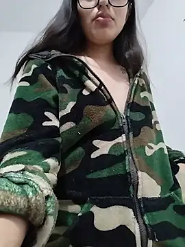 Goddesscut333 online show from June 5, 6:14 pm