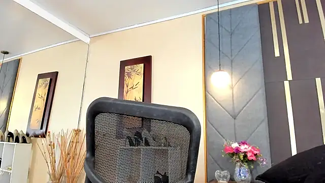 OliviGrace online show from July 24, 2:09 am
