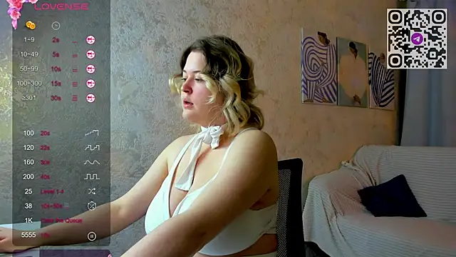 HelenHartt online show from November 30, 1:32 am