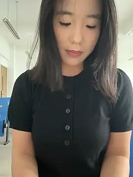 luluya1314 online show from May 12, 8:55 am