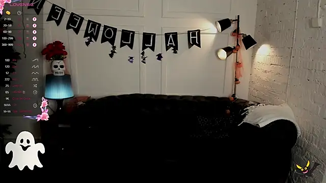 Dark Moni online show from October 31, 8:51 am