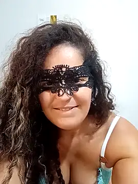 Snapshot of RaphinhaSanches chatting on September 9, 5:57 pm RaphinhaSanches online show from September 9, 5:57 pm