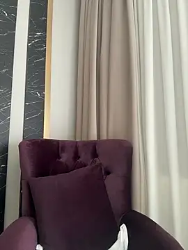  JessyRey  online show from July 4, 1:40 pm