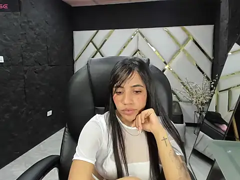 hazel 18  online show from May 7, 10:02 pm