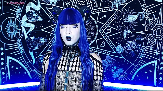 naomi satan online show from February 7, 9:29 pm