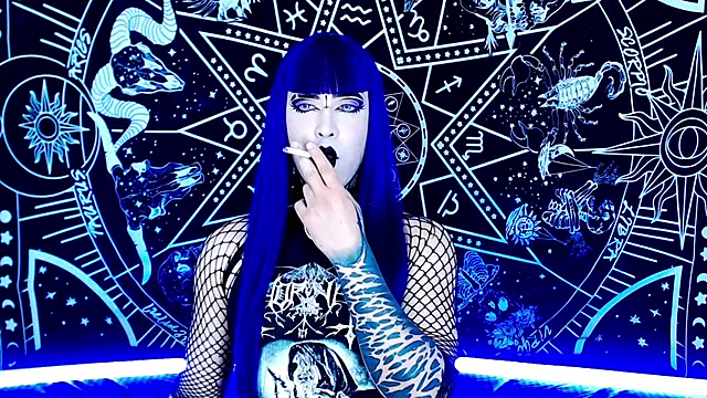 naomi satan online show from December 18, 11:53 pm