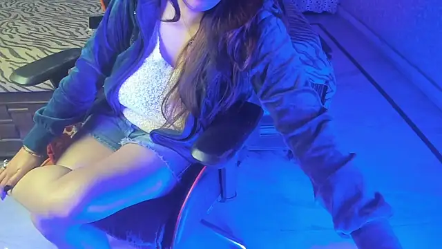 ShylaGill online show from November 27, 10:23 pm