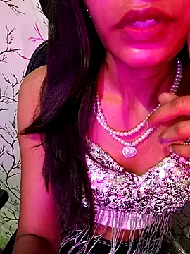 Crystil love-21 online show from May 3, 11:24 am