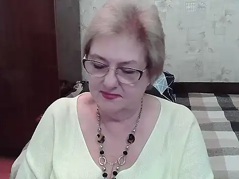 Renata62011 online show from July 30, 3:24 pm