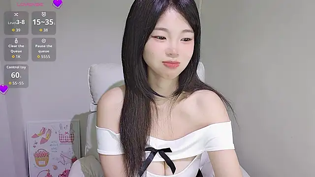 9aunatiis online show from October 12, 6:54 pm