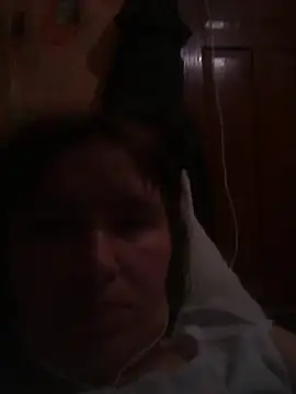 Snapshot of Romashka33011 chatting on October 11, 4:42 pm Romashka33011 online show from October 11, 4:42 pm