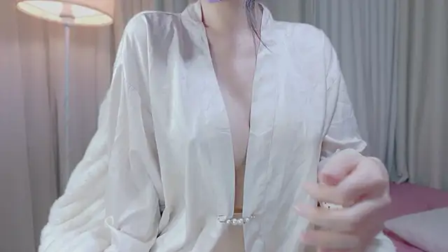 Vessi-babe online show from February 10, 4:32 pm