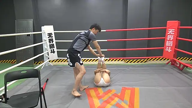 wujiegedou1234 online show from March 21, 8:19 am