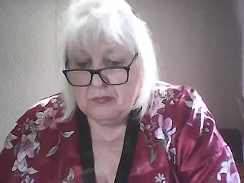 Alexia64231 online show from April 11, 12:20 pm