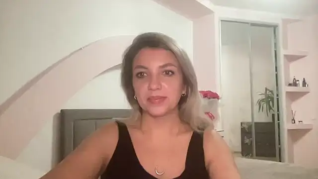Snapshot of Beautysoul_ chatting on October 7, 4:44 pm Beautysoul  online show from October 7, 4:44 pm