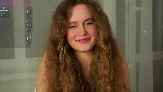 Snapshot of SusannaScholler chatting on September 18, 5:22 pm SusannaScholler online show from September 18, 5:22 pm
