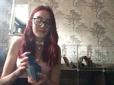 Snapshot of ivysplayhouse chatting on September 11, 11:21 am ivysplayhouse online show from September 11, 11:21 am