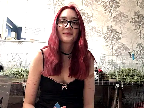 Snapshot of ivysplayhouse chatting on September 10, 11:10 am ivysplayhouse online show from September 10, 11:10 am