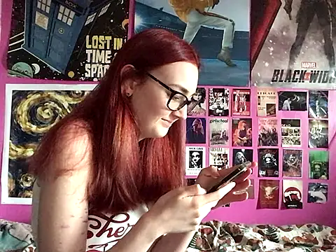 Snapshot of ivysplayhouse chatting on September 14, 11:08 am ivysplayhouse online show from September 14, 11:08 am